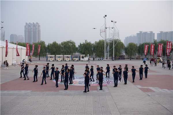 锦州市第一届健排舞大赛二等奖 滨海新区海韵广场舞队 